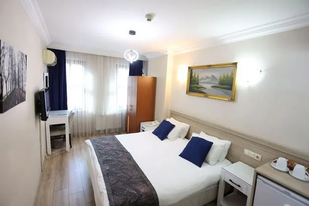 Standard Tek Büyük veya İki Ayrı Yataklı Oda
