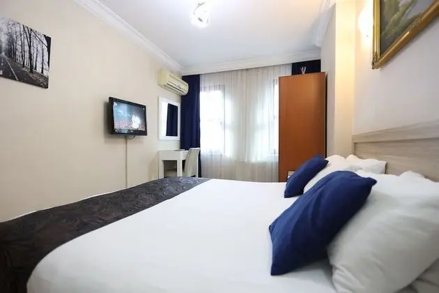 Standard Tek Büyük veya İki Ayrı Yataklı Oda