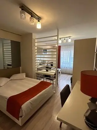 Tek Büyük Yataklı Oda