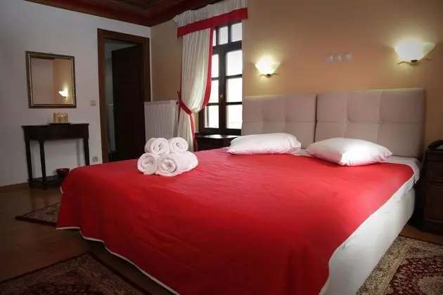 Tek Büyük veya İki Ayrı Yataklı Oda, Dağ Manzaralı