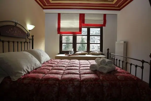 Üç Kişilik Oda, Dağ Manzaralı