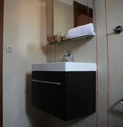 Üç Kişilik Oda, Dağ Manzaralı