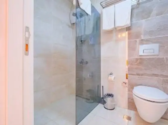 Deluxe Aile Suiti, Kara Manzaralı, Balkonlu