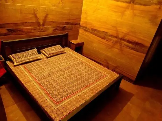 Basic Oda, Şehir Manzaralı