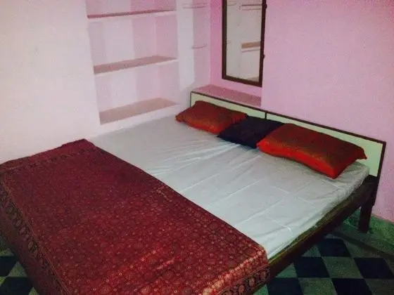 Basic Oda, Şehir Manzaralı