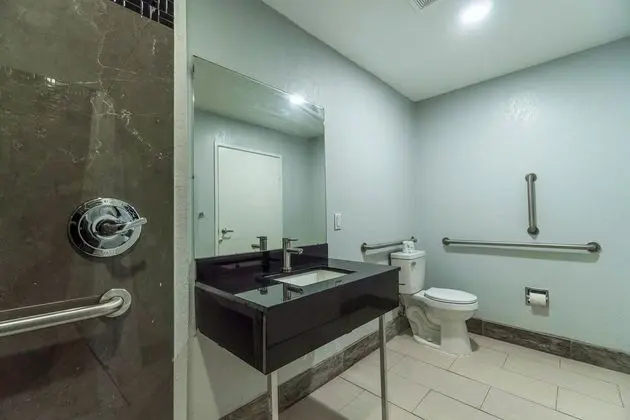 Oda, 1 En Büyük (King) Boy Yatak, Sigara İçilmez