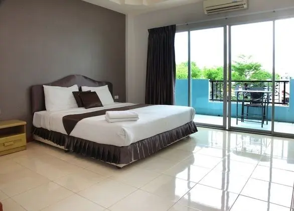 Deluxe Room with Balcony
