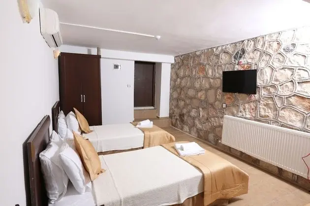 Economy Üç Kişilik Oda