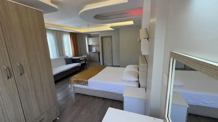 Executive Oda, Kara Manzaralı