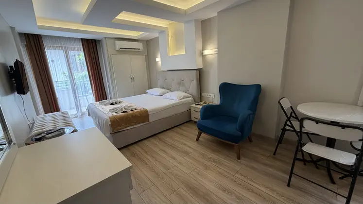 Executive Oda, Kara Manzaralı