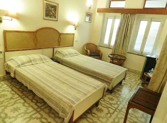 Superior Tek Büyük veya İki Ayrı Yataklı Oda