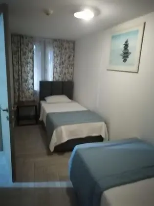 Aile Odası,bahçe Veya Sokak Manzaralı,2. Kat