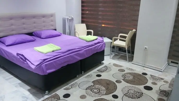 Economy Tek Büyük Yataklı Oda