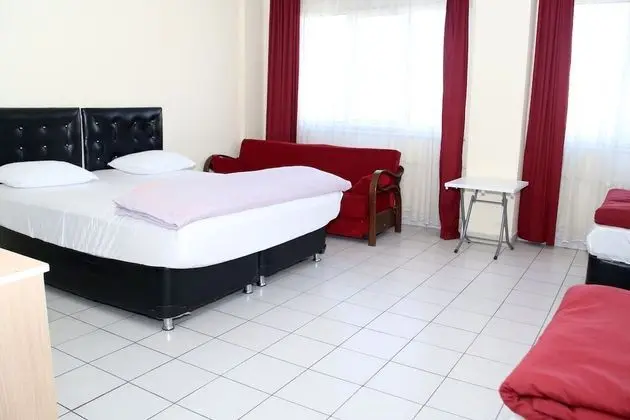 Economy Üç Kişilik Oda