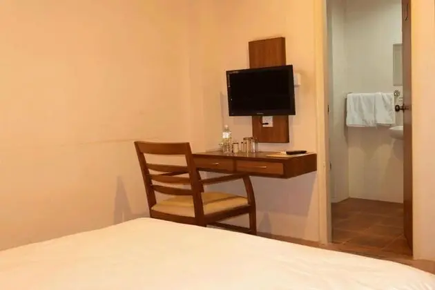 Deluxe Tek Büyük Yataklı Oda, 1 Tek Kişilik Yatak, Sigara İçilebilir, Bahçe Manzaralı