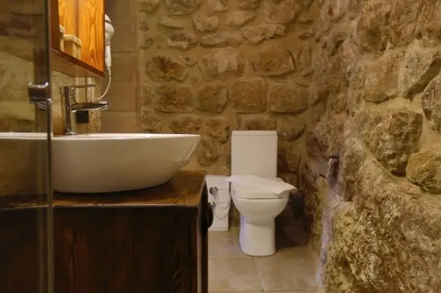 Aile Odası, Avlu Manzaralı