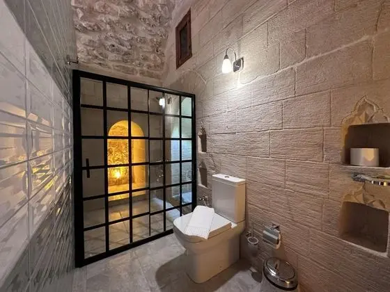 Suit Oda, Avlu Manzaralı