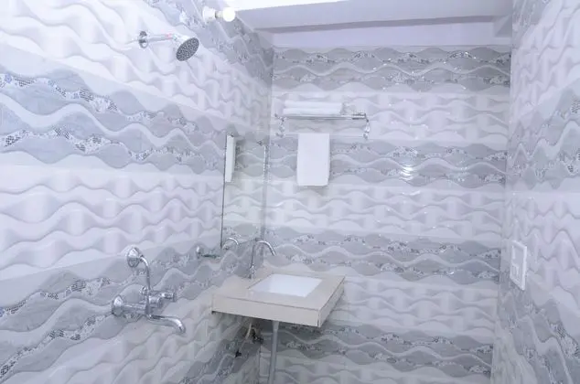 Premium Tek Büyük Yataklı Oda