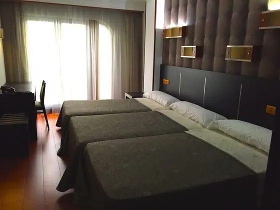 Üç Kişilik Oda, Kısmi Deniz Manzaralı