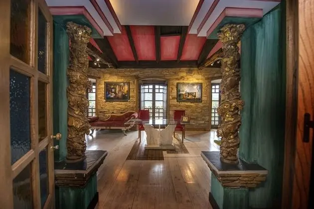 Deluxe Süit, Jakuzi (O cuarto de Marcelina)