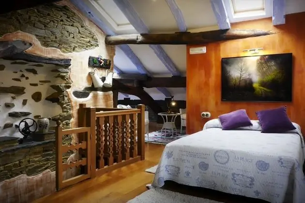 Tek Büyük Yataklı Oda (Abuhardillada - O cuarto de Anuncia)