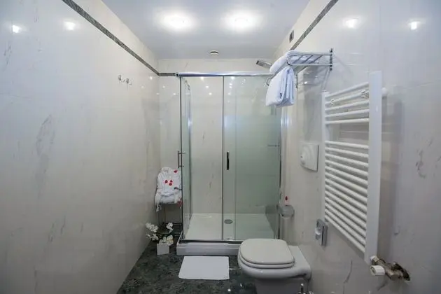 Tek Büyük Yataklı Oda, 1 En Büyük (King) Boy Yatak