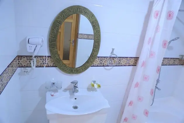 Standard Tek Büyük Yataklı Oda