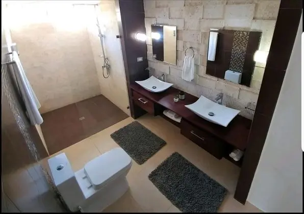 Luxury Daire, 2 Yatak Odası, Havuz Manzaralı, Avlu