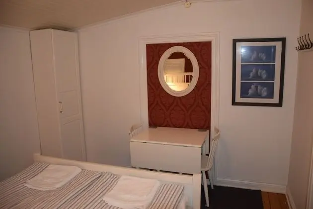 Tek Büyük Yataklı Oda, Ortak Banyo