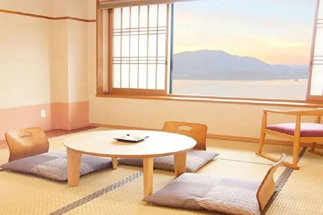 Oda, Göl Manzaralı (Japanese Style, Half Board)