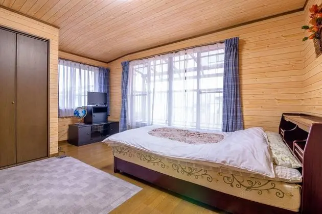Ev, 3 Yatak Odası (For 7-12 guests)