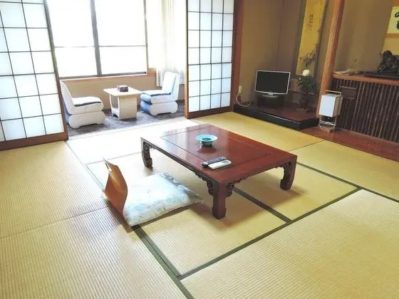 Traditional Oda (Japanese-style Room for 3 with Toilet)