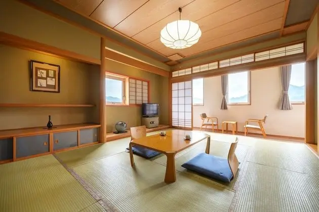 Oda, Sigara İçilmez, Ortak Banyo (Japanese Style)