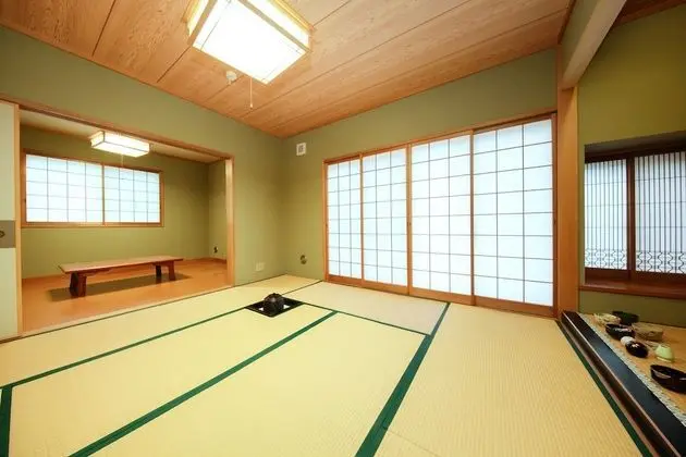 Traditional Ev (Private Vacation Home)