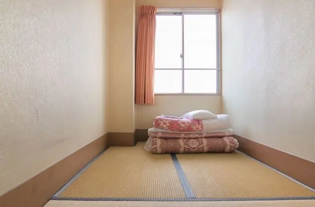 Standard Oda, Ortak Banyo (For 1 Person)