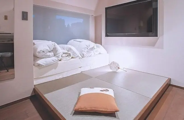 Junior Tek Büyük veya İki Ayrı Yataklı Oda