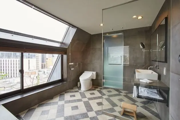 Çatı Katı Süiti (Penthouse), 1 En Büyük (King) Boy Yatak, Sigara İçilmez (Suite)