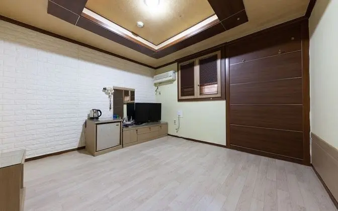 Oda (Ondol Room)