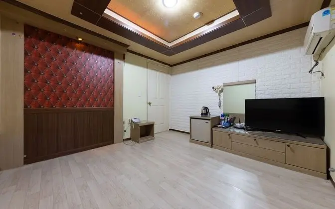 Oda (Ondol Room)
