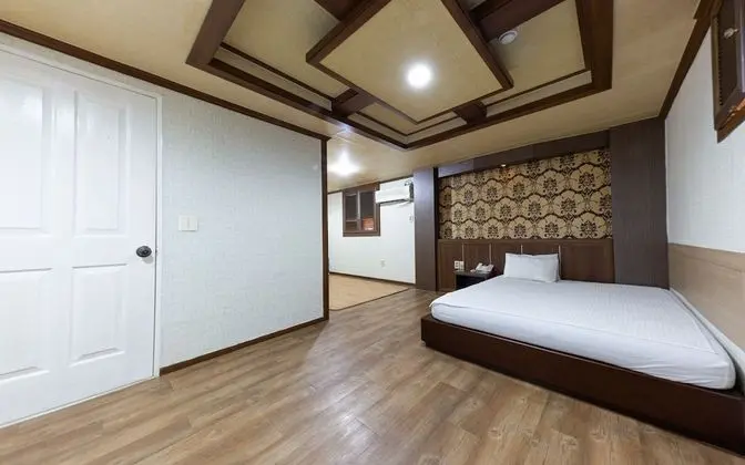Oda (Special Room)