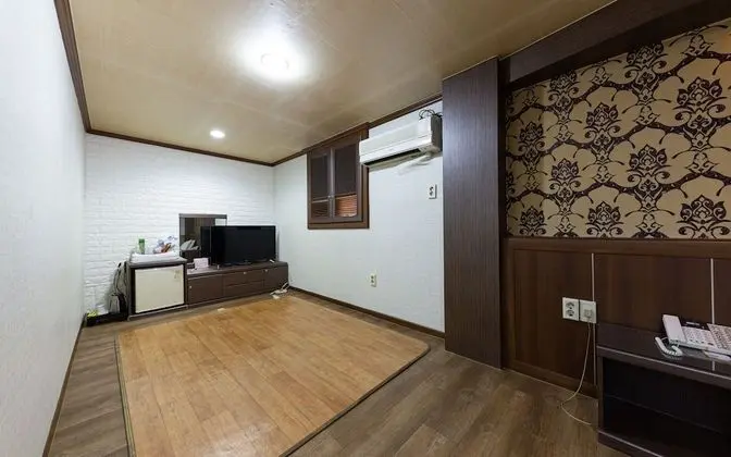 Oda (Special Room)