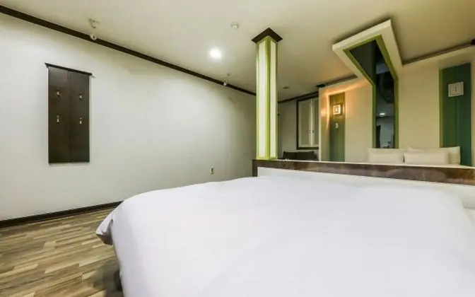 Oda (Deluxe Room B (Twin Large Whirlpool))