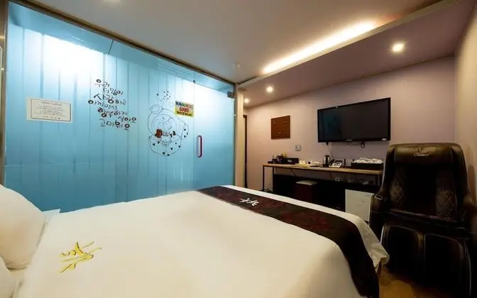 Oda (General room)