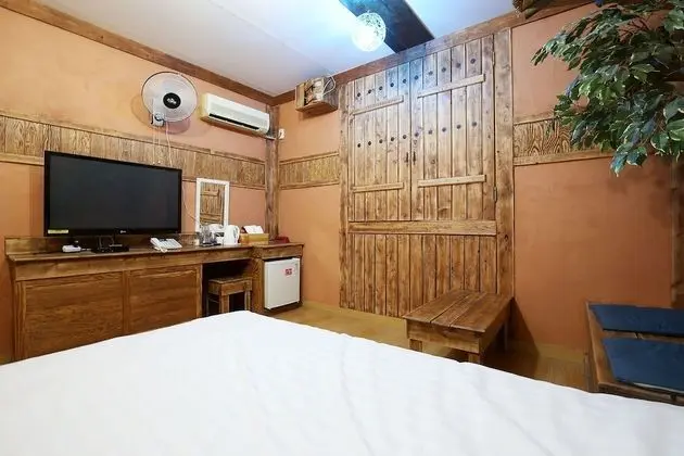 Oda (Semi-Special Room)