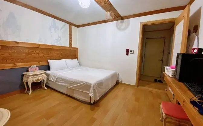 Oda (Semi-Special Room)