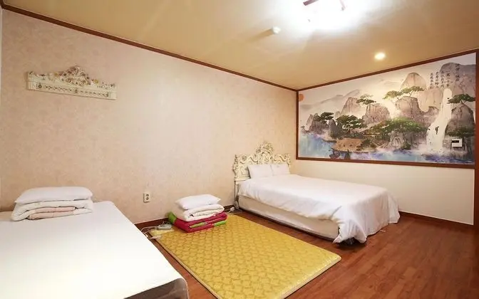 Oda (Twin Room)