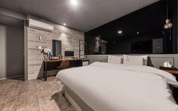 Oda (Standard room (styler air purifier av)