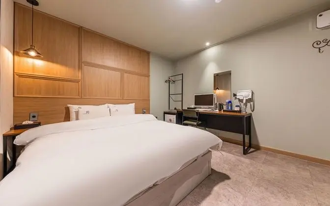 Oda (Standard room (styler air purifier av)
