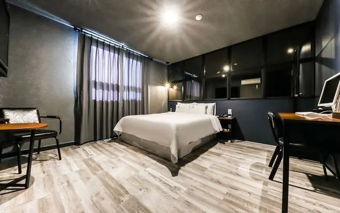 Oda (Standard room (styler air purifier av)