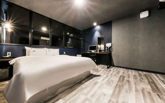 Oda (Standard room (styler air purifier av)